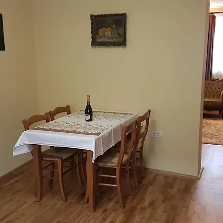 Casa Chiriac Апартаменти
